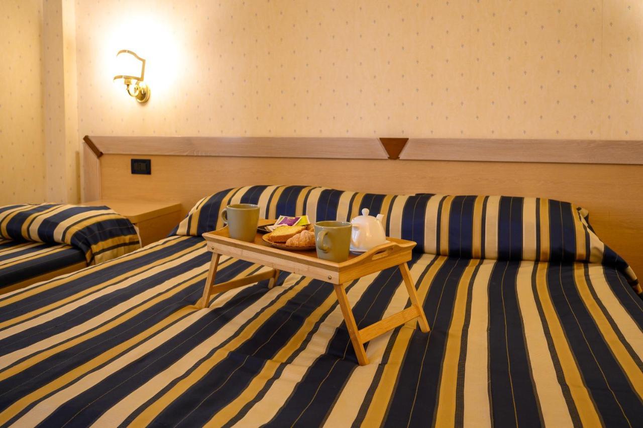 Hotel Torre Di Pratolungo Roma Eksteriør bilde
