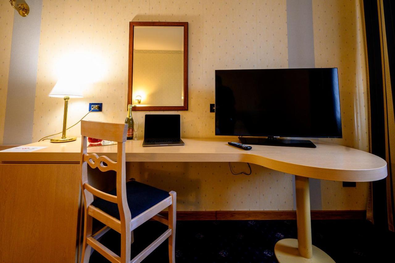 Hotel Torre Di Pratolungo Roma Eksteriør bilde