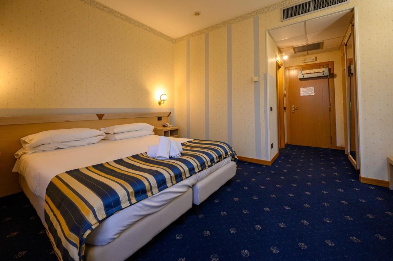 Hotel Torre Di Pratolungo Roma Eksteriør bilde